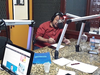 Photos of R&aacute;dio Planalto