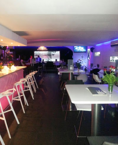 Photos of Le bar blanc