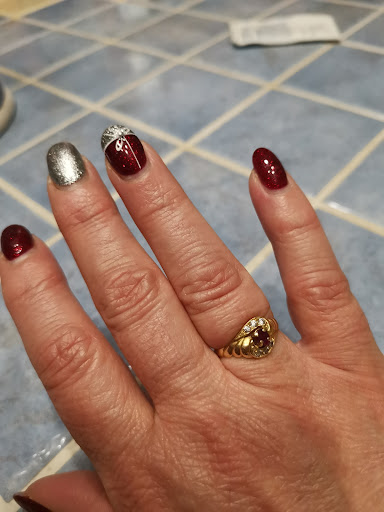 Chevalier Vanessa - Prothésiste Ongulaire / Nail Art / Pose ongles - Thumbnail