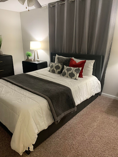 https://www.clarebellscleaning.com/ - Visual