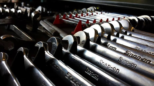 Lamb Performance Automotive Diagnosis and Repair Logo