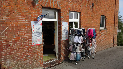 Souvenir Shop am Hafen - Thumbnail