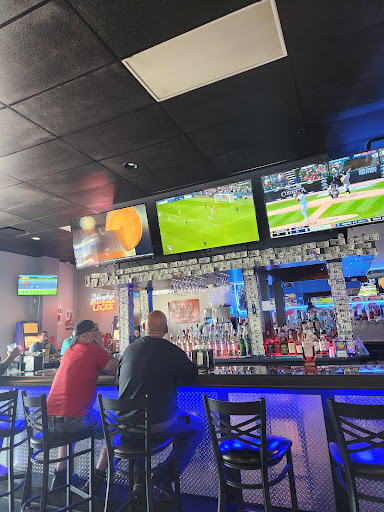 Madhouse Bar & Grill - Thumbnail