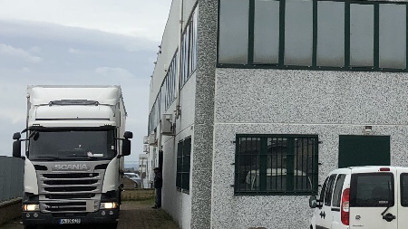 Transpa Forza Italia Produzione e Distribuzione Serrande Trasparenti , sistemi ombreggianti e Porte Sezionali