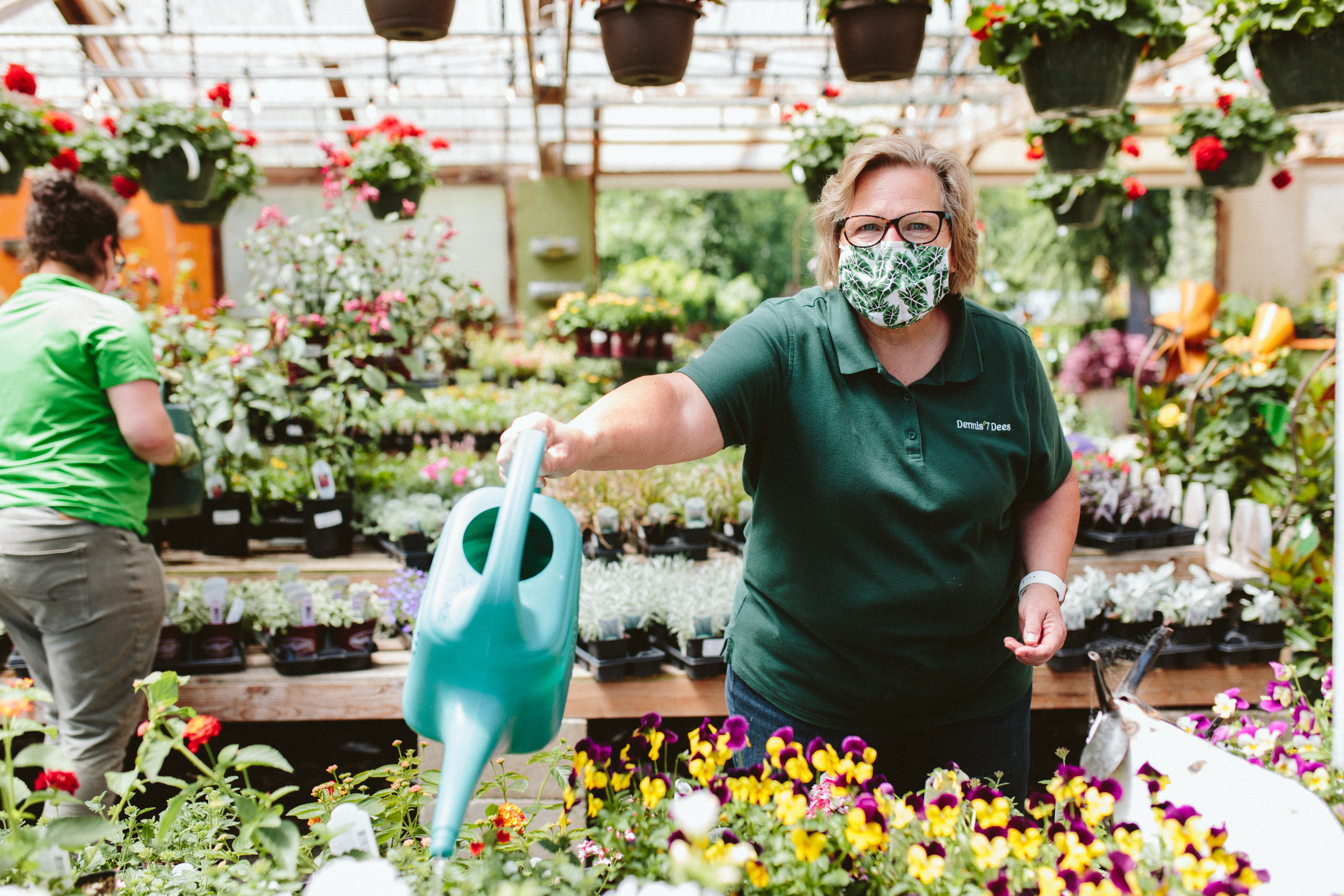 Dennis' 7 Dees Garden Center
