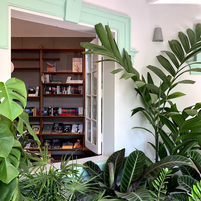 Babel librería & editorial
