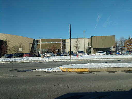 Des Rives Secondary School - Thumbnail