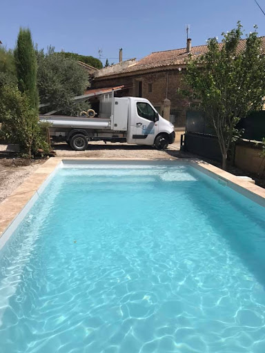 Photo de FJ Piscines - Installateur de piscines en coque polyester