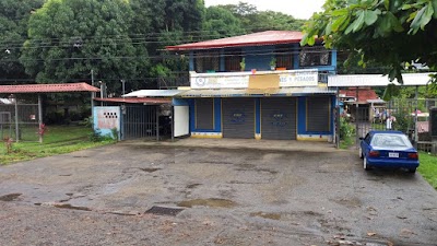 Photos of Central de Repuestos Jaco