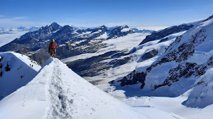 Photo n°2 de Summeet Travel à Saint-Gervais-les-Bains (Agence de voyages)