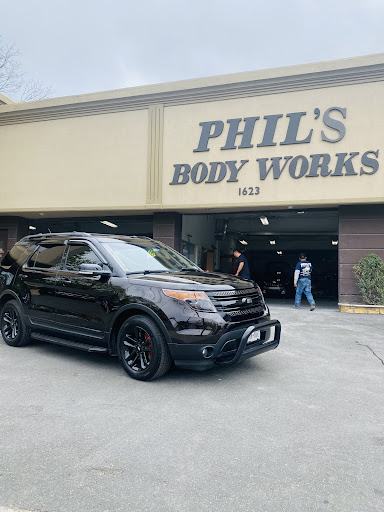 Phil's Body Works - Thumbnail