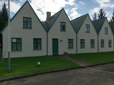 Photos of &THORN;ingvallakirkja (&THORN;ingvellir church)