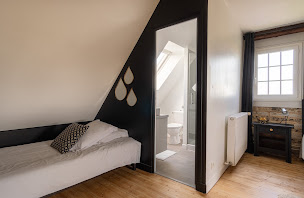 Photo n°5 de Le Manoir des Falaises - Chambres d'hôtes et Gites à Saint-Jouin-Bruneval (Chambre d'hôtes)