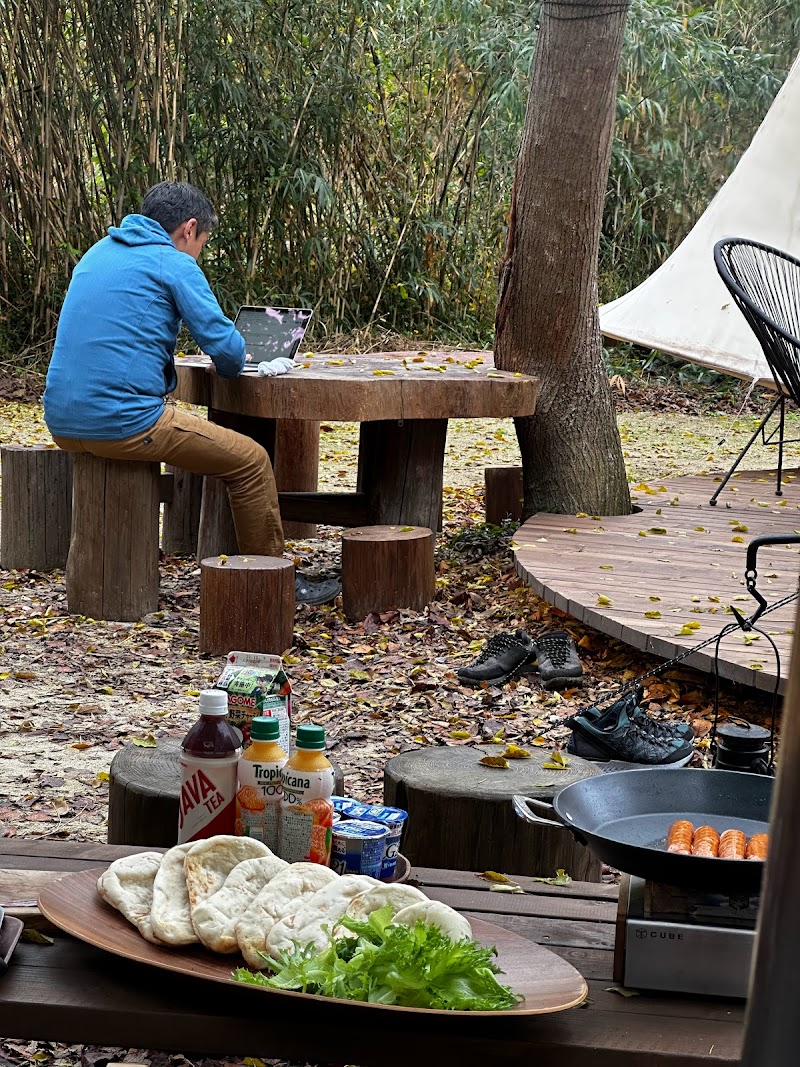 ターポリン能古島ガーデンズ