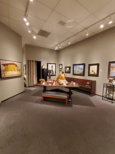 Mockingbird Gallery - Visual