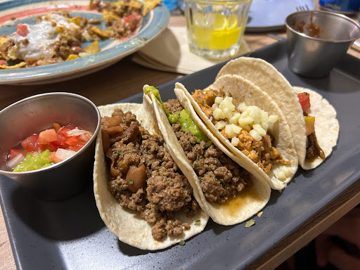 Guacamole's Tex-mex - Thumbnail