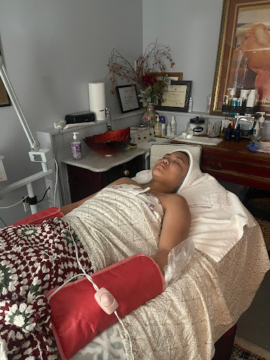 Maximillian's Day Spa - Thumbnail