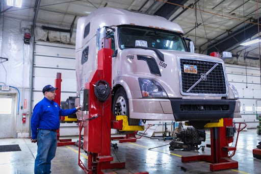 Prime Truck & Trailer Repair a Light & Heavy Duty Semi Fleet Repair Service Gallery - United States