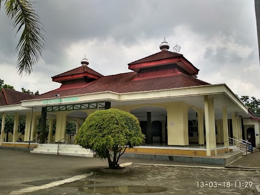 Masjid Husnul Khotimah, Author: Bayu