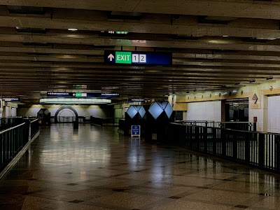 Westlake Tunnel Station & Pine St - 3rd 4th & 5th Avenue - Bay C