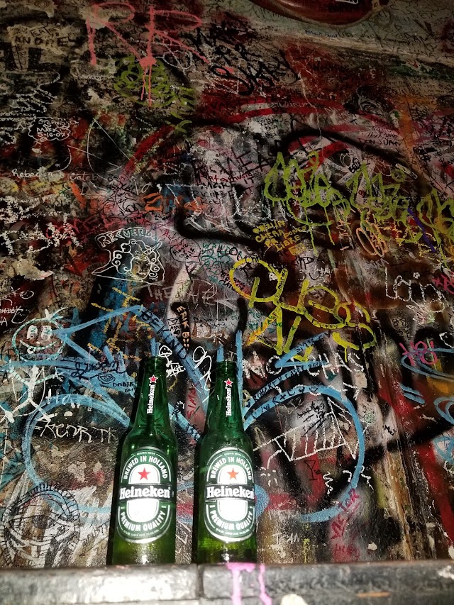 El Batey Bar