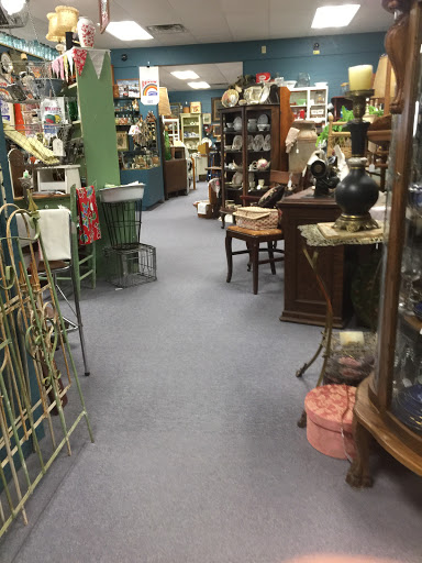 Blue Jar Antique Market - Thumbnail