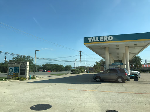 Lakeway Valero
