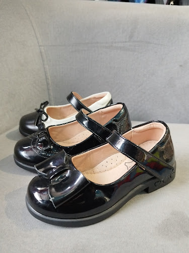 Łapci Świat Zdrowe Buty i Papuciowo.Pl Zdrowe Buty Dziecięce - Sklep obuwniczy