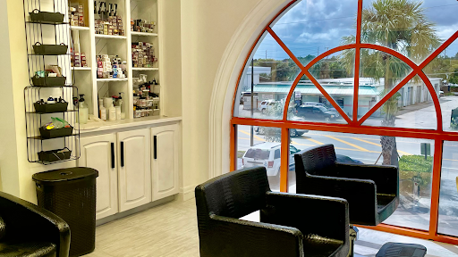 Karen DiGirolamo Drama Queen Salon - Thumbnail
