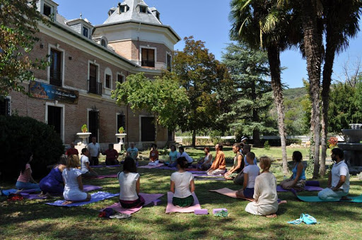 Instituto de Estudios Bhaktivedanta España - Thumbnail