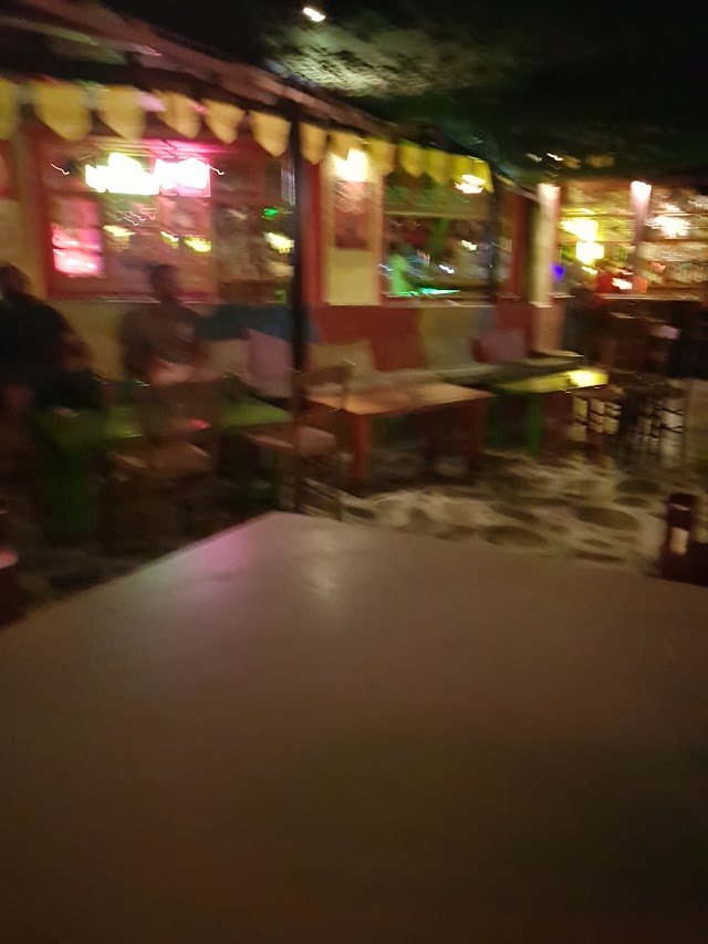 THE DUBLINER IRISH BAR
