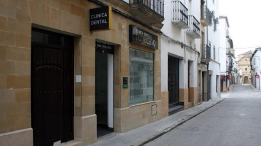 Clínica Dental Nuria Calvo Cervera