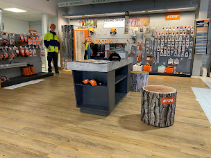 Photo n°3 de Delourmel Jardinage à Saint-Grégoire (Magasin d'outillage)