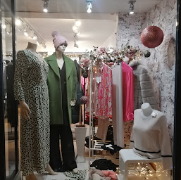 Photo n°14 de Bleuen à La Châtre (Magasin de vêtements)