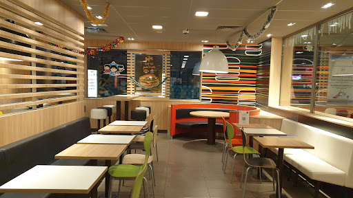 Photo 7 - Burger King