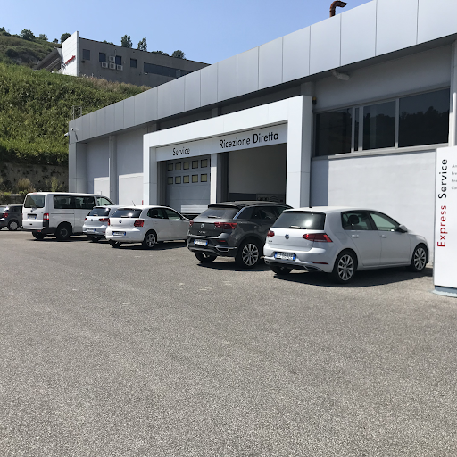 Autouno Volkswagen - Officina e ricambi Napoli
