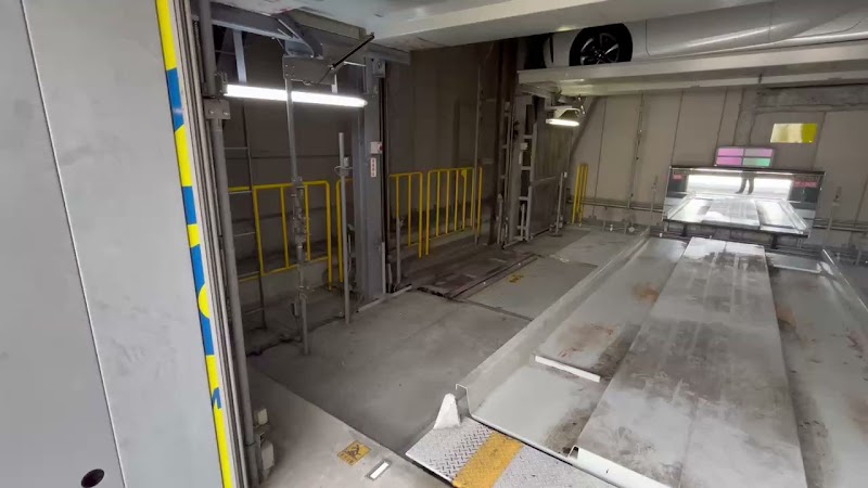 P-CLUBシューズプラザ駐車場