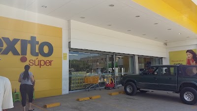 Photos of &Eacute;xito Tol&uacute;