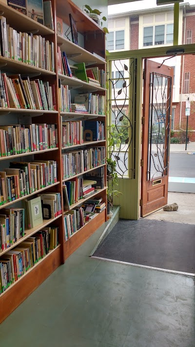 Photos of Tree House Books