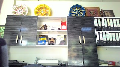 Photos of Pirelli Lastikleri - İlhan Direk&ccedil;i