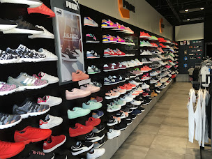 Photo n°4 de Courir à Boé (Magasin de vêtements pour jeunes)