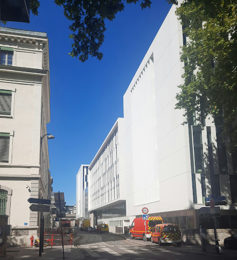 Caserne Lyon-Confluence - Thumbnail