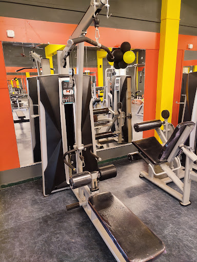 Pro Fitness Studio(Unisex GYM)