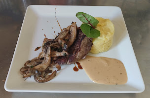 Photo n°8 de LE SALENGRO à Mantes-la-Ville (Bar à vin)