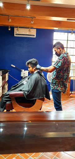 Mr. Finest barber shop! The gentleman's house!