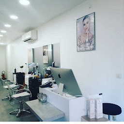 Photo n°12 de Ken & Chris à Condom (Salon de manucure)