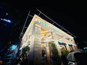 Juggernaut Restaurant