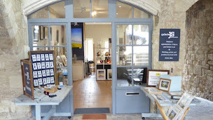 Photo n°1 de Galerie JS à Monflanquin (Magasin de peintures)