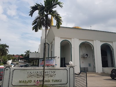 Masjid kampung tunku