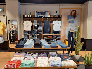 Photo n°3 de Vib's (Cache Cache - Bonobo - Bréal) à Albi (Magasin de vêtements pour femmes)